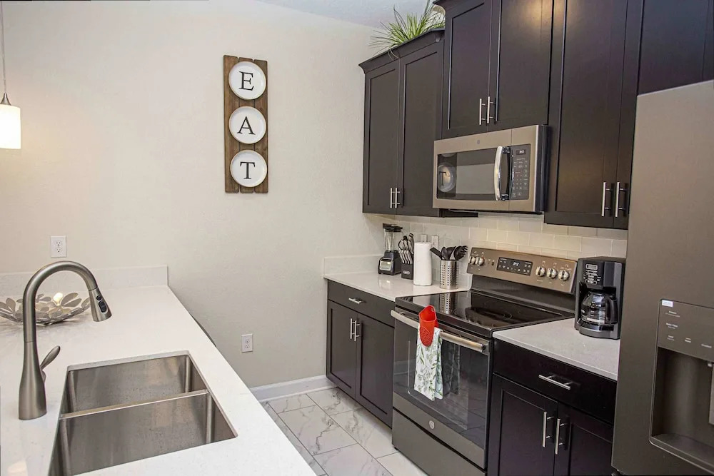 5BR Private Pool Resort Amenities Near Disney