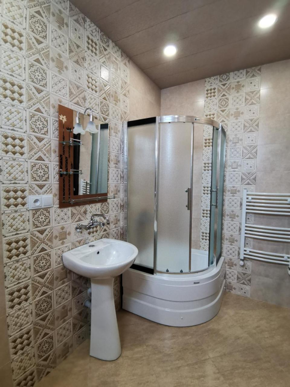 Guest House 35