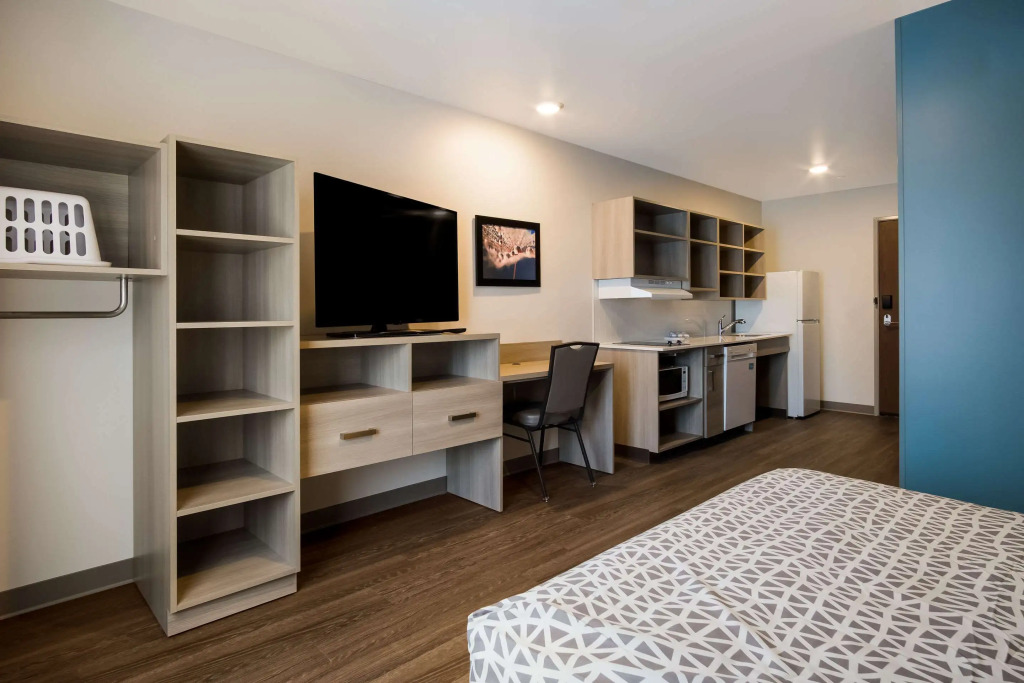 WoodSpring Suites Grand Rapids Kentwood