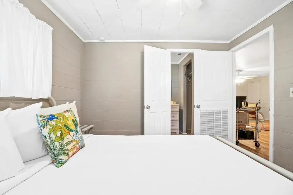 Beach House - The Dancing Dolphin By Panhandle Getaways