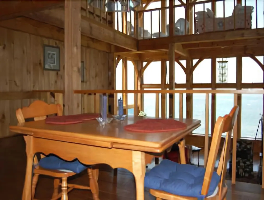 Lighthouse Point Estate - Two Bedroom Home