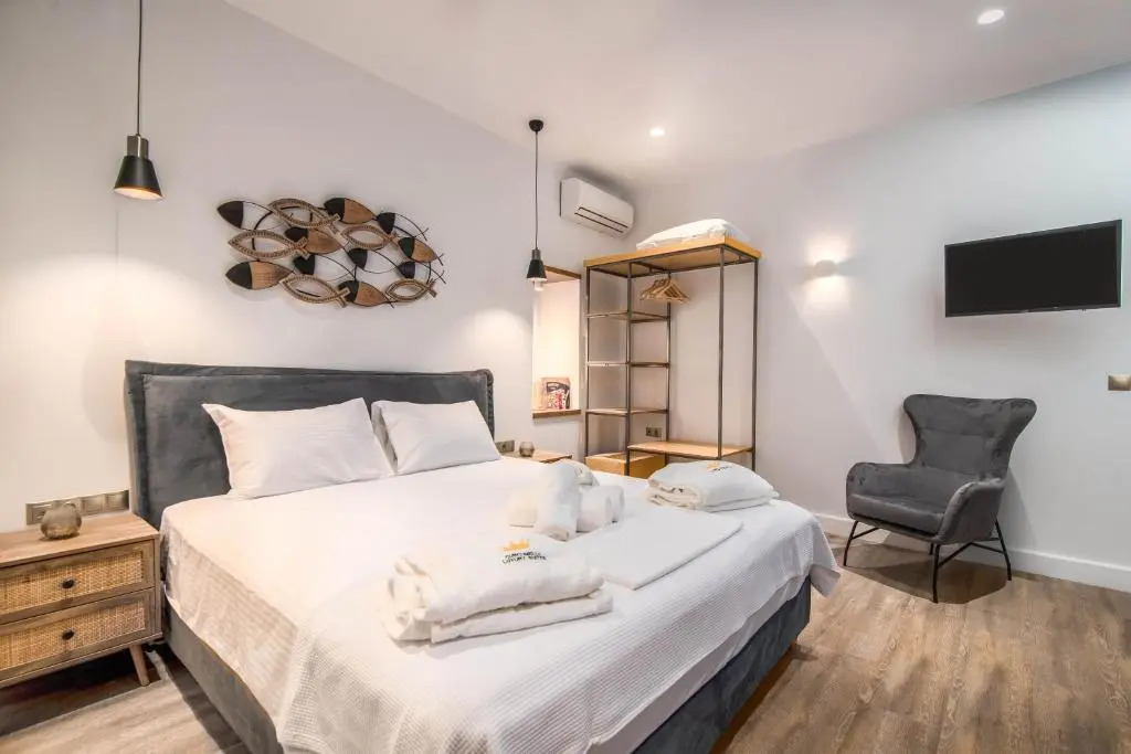 Curcumelli Luxury Suites - ΠΟΡΤΟΝΙ 2