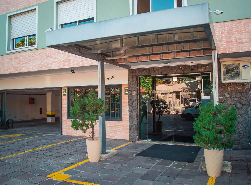Colossi Hotel