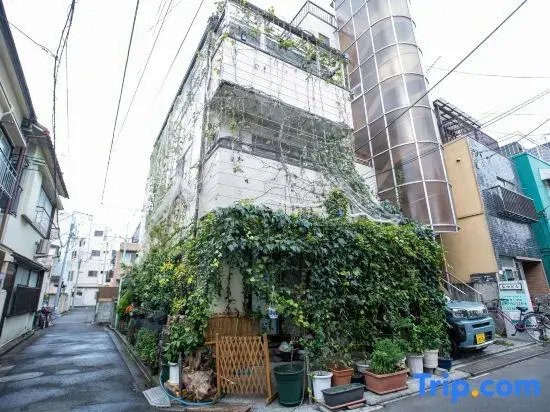 Tokyo Yoshihisa Garden Hotel. Whole building for rent