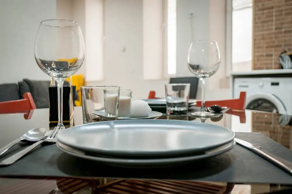 BERNABEU/ C.UNIVERSITARIA APARTMENTS