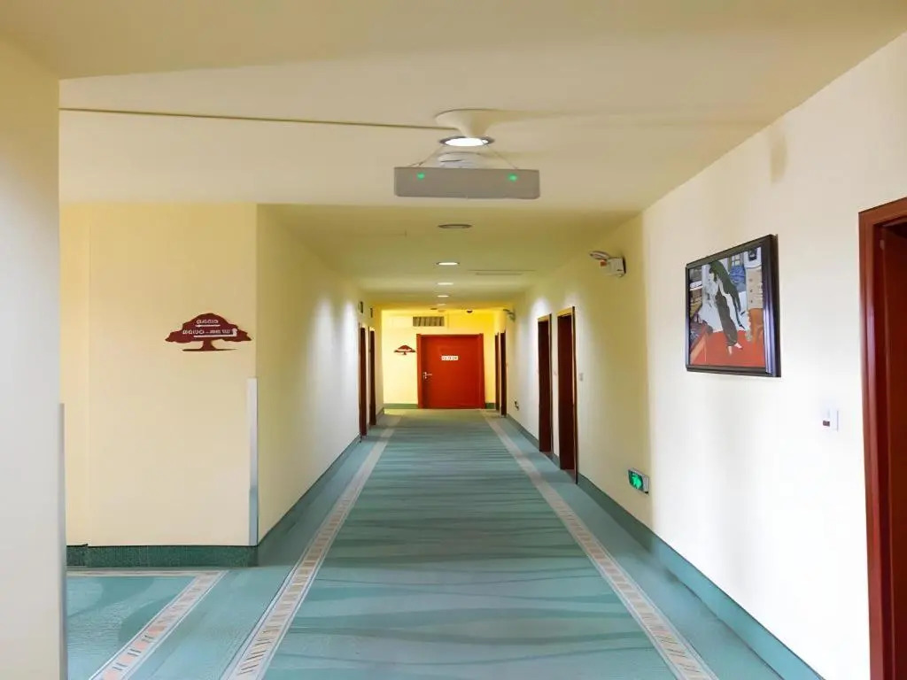 Greentree Inn Chaoyang Shuangta District Bus Stati