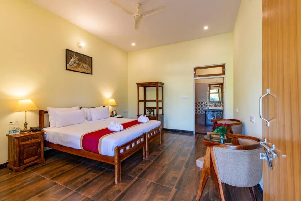 Jungle Cave Resort