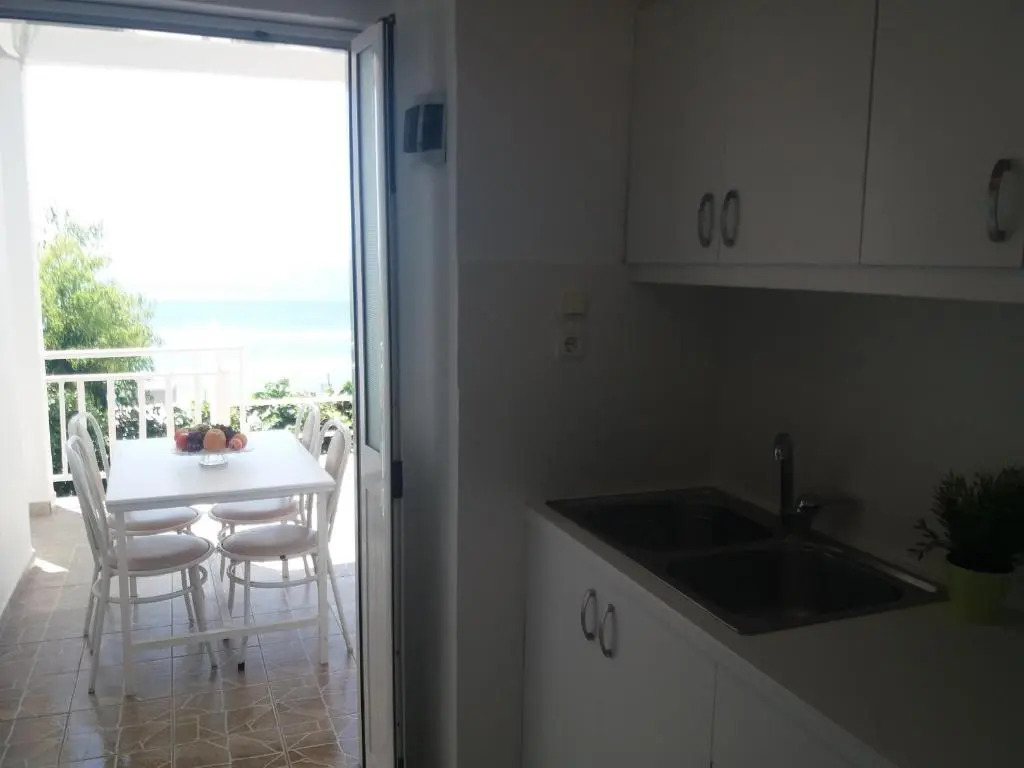Qeparo Pano Rooms