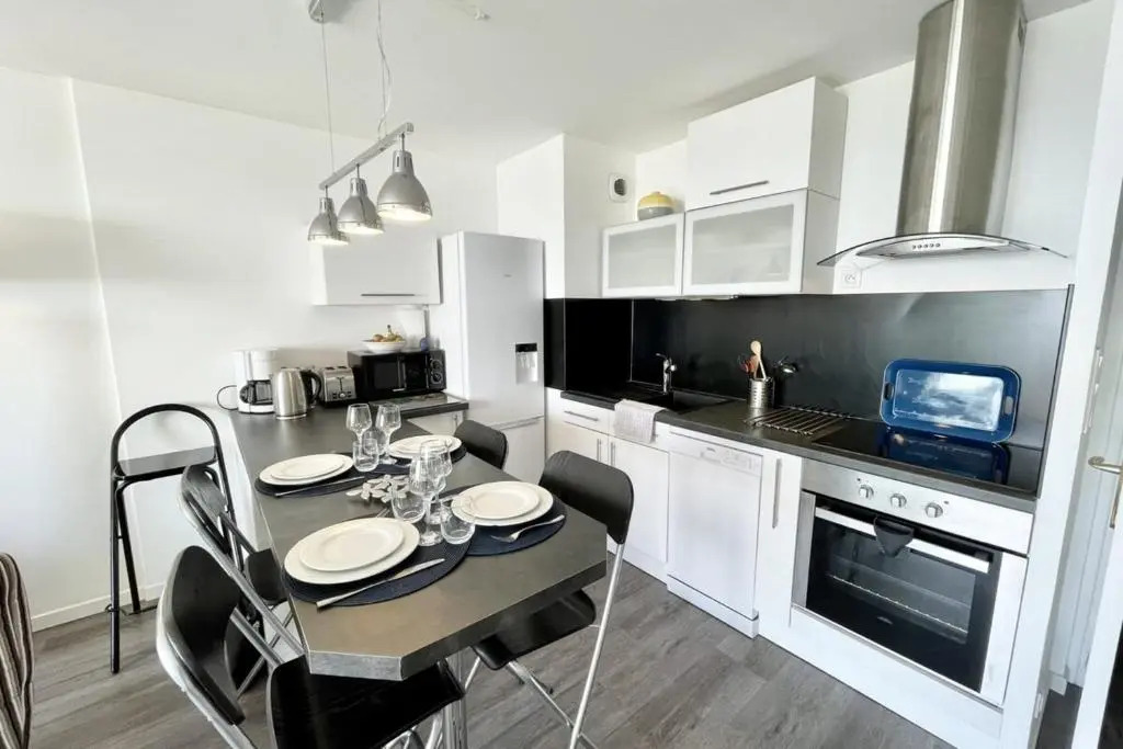 Magnifique T2 Archi Cosy Vue Mer 180 Piscine