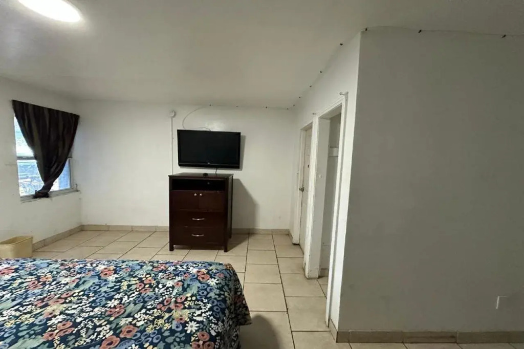 Antigua Motel by OYO Tampa US - 41