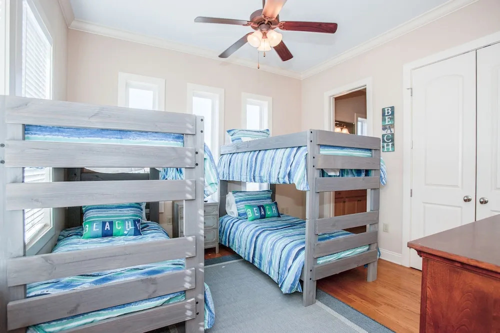 6240 Thomas Drive Townhouse 4 Bedrooms 4 Bathrooms Townhouse