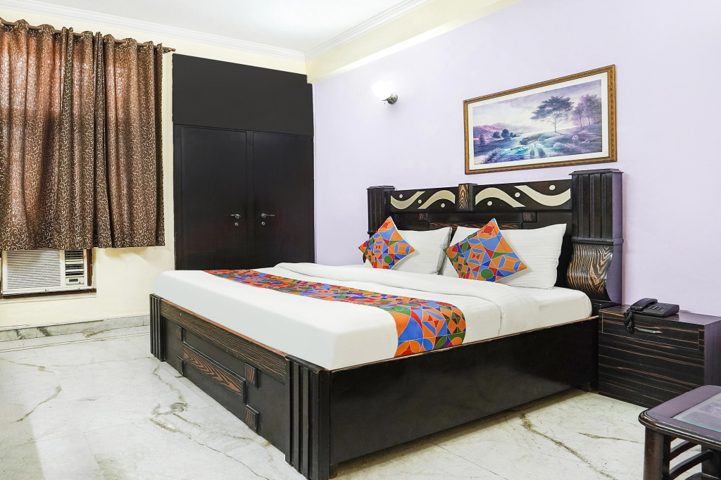FabHotel Ivy Inn - Nr ISKCON Temple Noida Sec 35