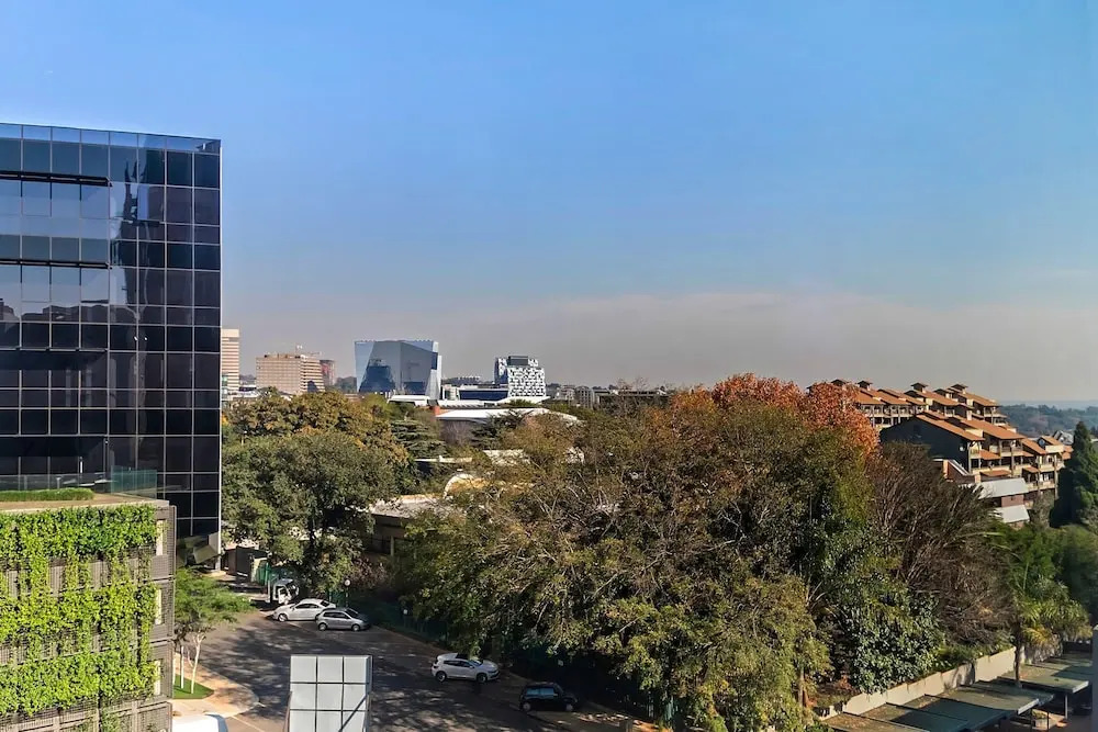 Sandton Skye Unit 702