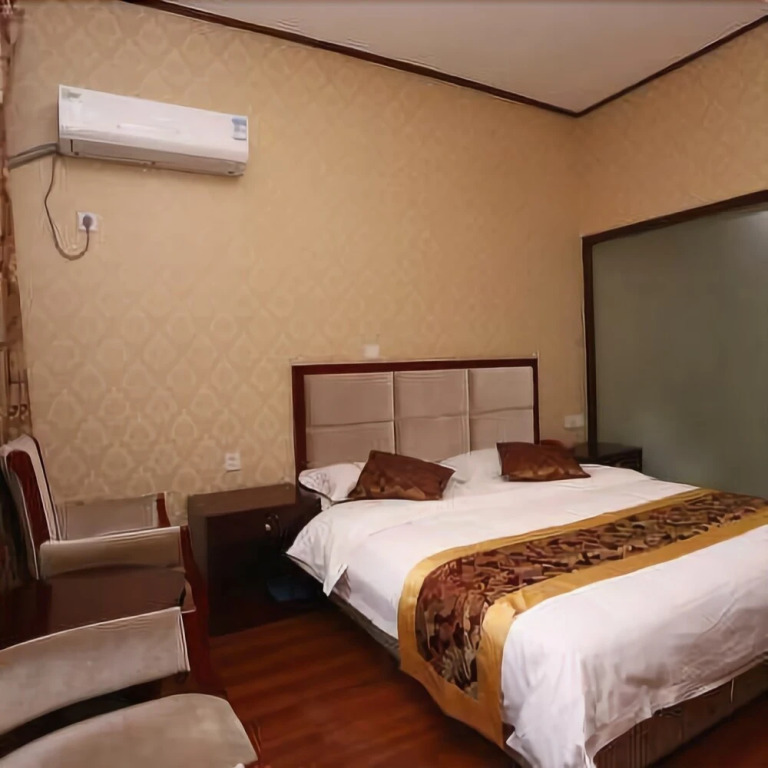 Xilang Birdge Shuixiang Hotel