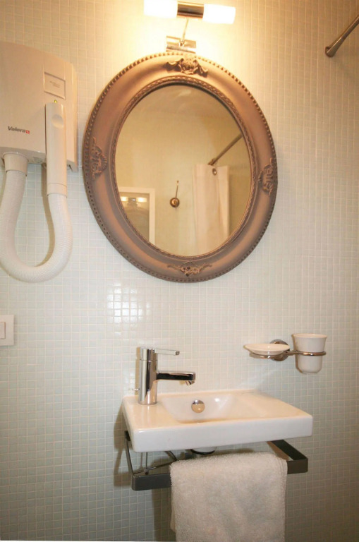 My Apartment in Paris Jonquiere