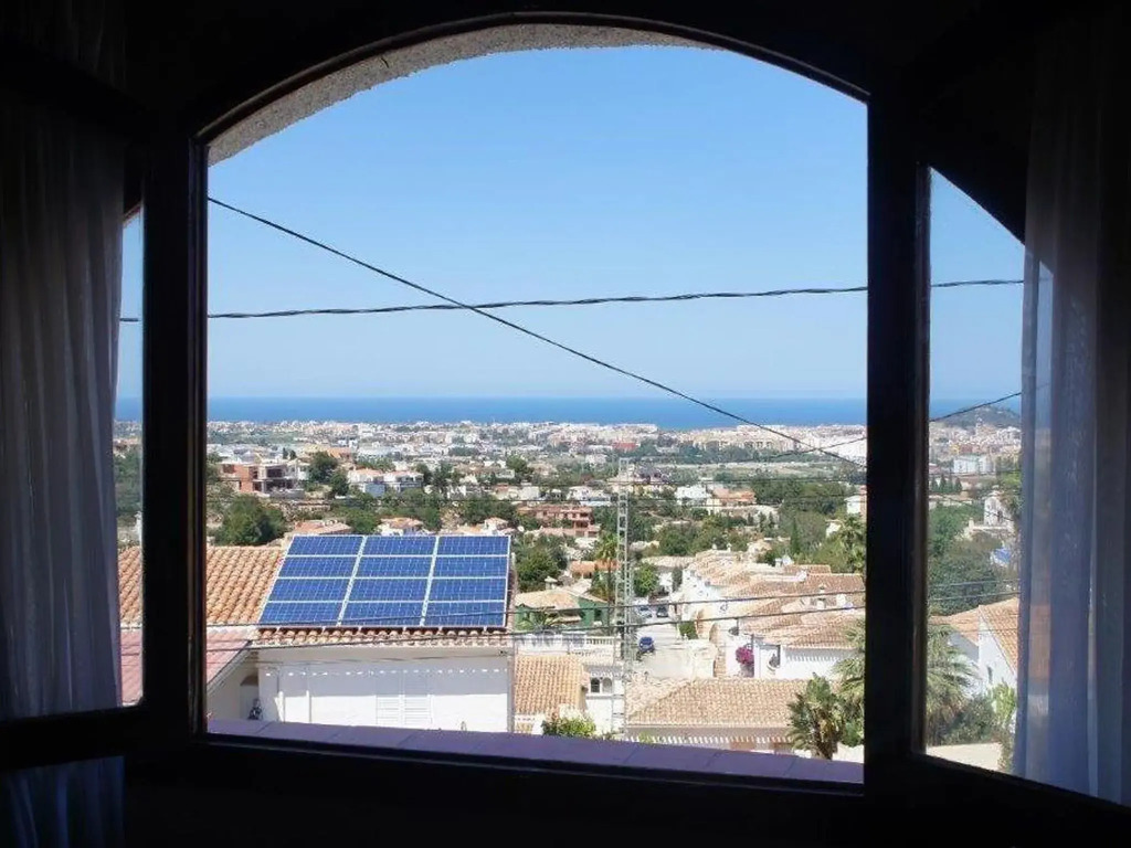 Authentic holiday home in Denia with bubble bath