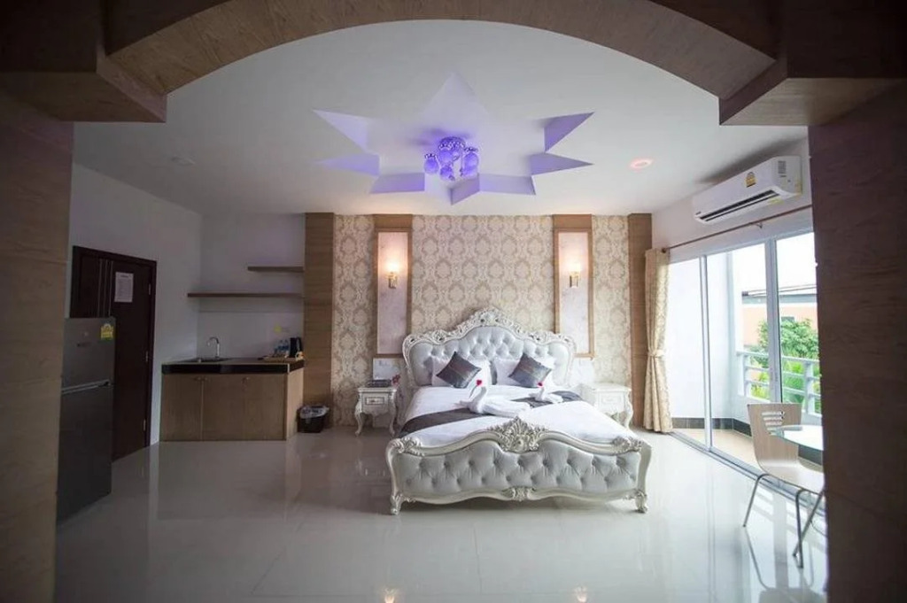 The Linux Garden Hotel