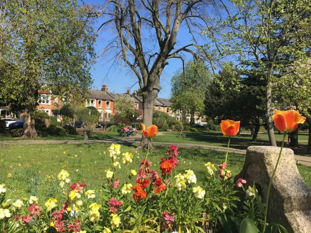 2 Bedroom Flat in Wimbledon