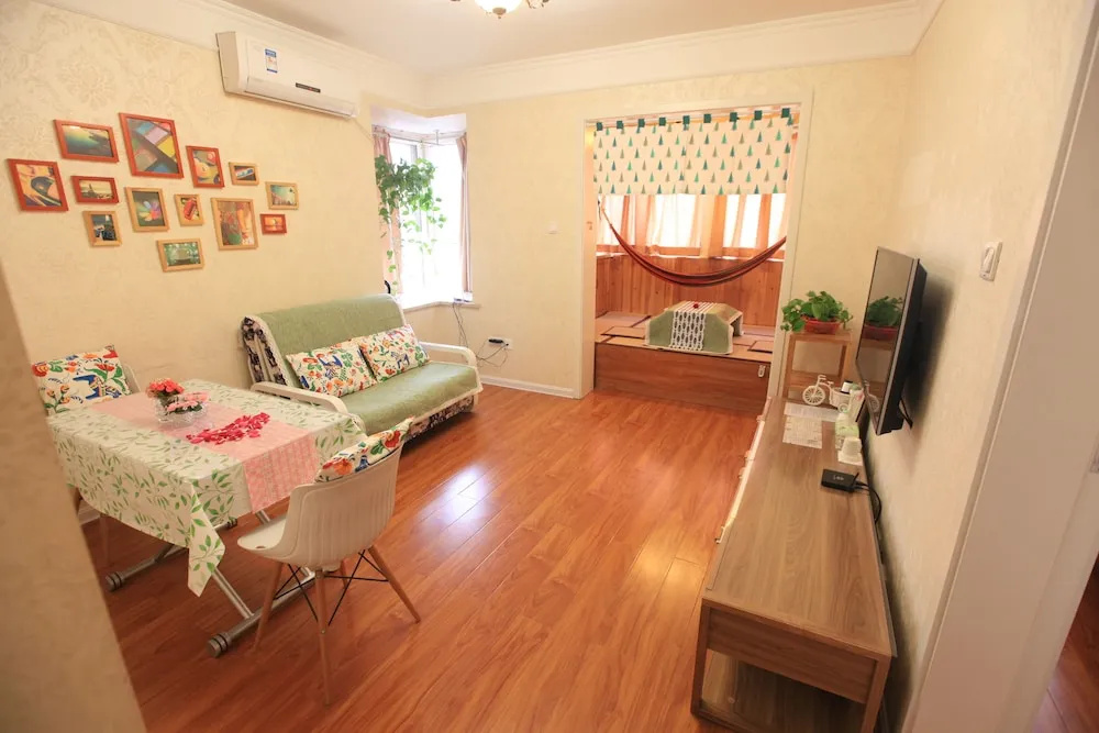 Xiaopang's Home Apartment