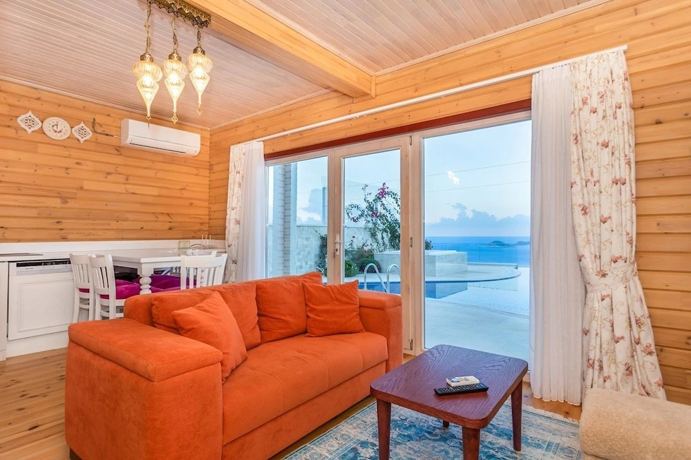 Villa Alya