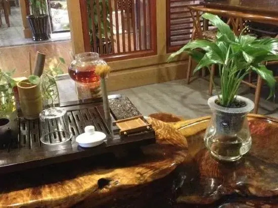 Huangshan Qingtan Peak No. 6 Theme Bed and Breakfast