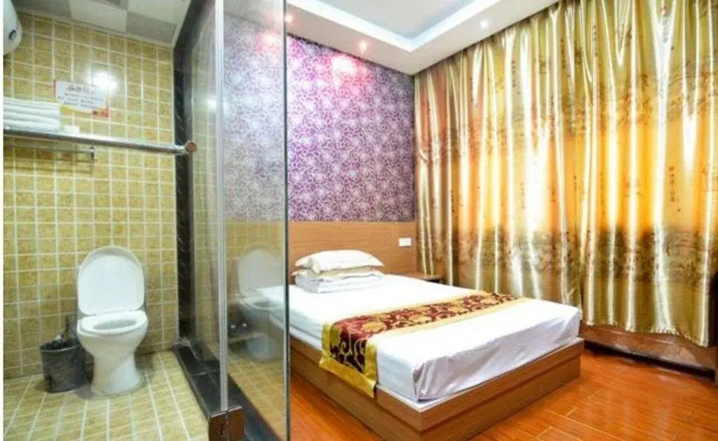 Xinqingnian Express Hotel