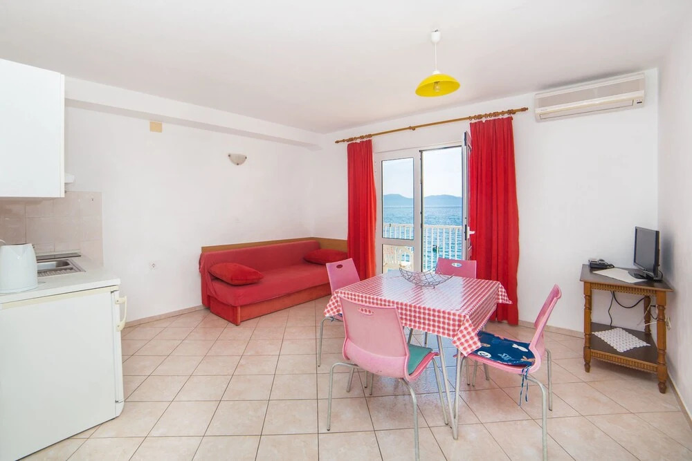 Apartments Mira