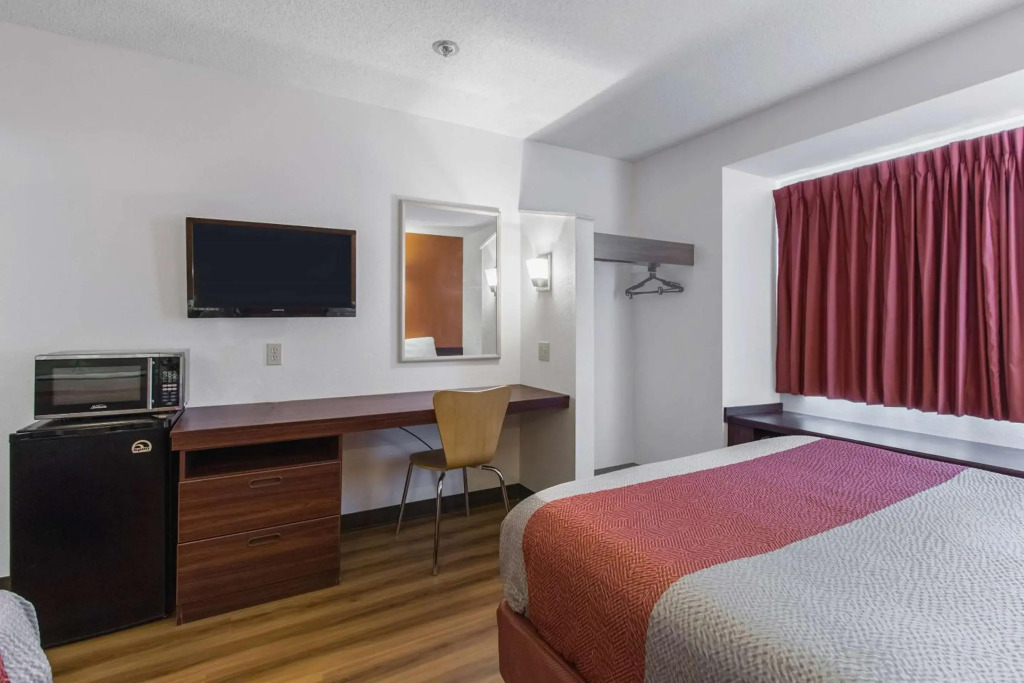 Motel 6-Streetsboro, OH