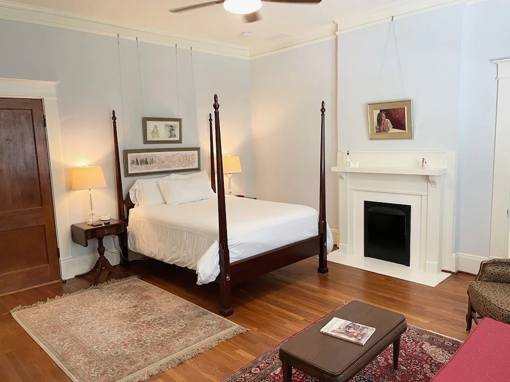 The Gillen House Bed and Breakfast