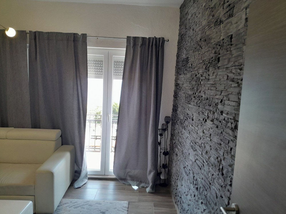 Apartments Roza