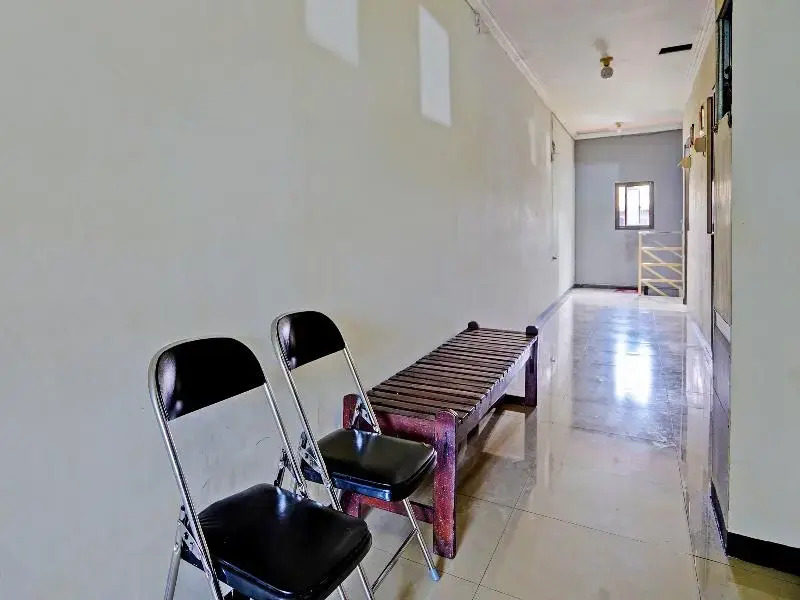 Hotel O Surabaya near Universitas Airlangga formerly Kertajaya Residence Surabaya
