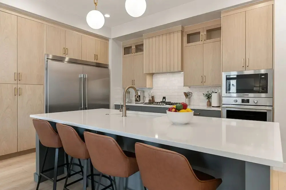 Weekend Vibes 5 Bedroom Townhouse
