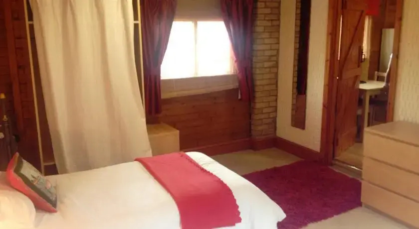 Chapel House Apartments