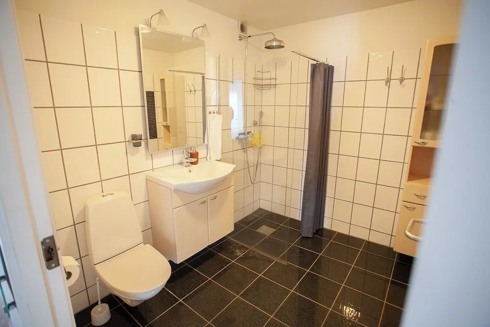 Large Apartment With Fabulous View Of Tórshavn