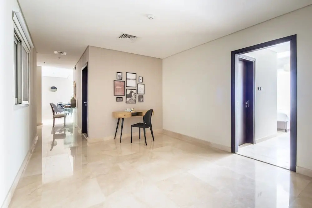 Lavish 3BR With Study in Downtown Dubai