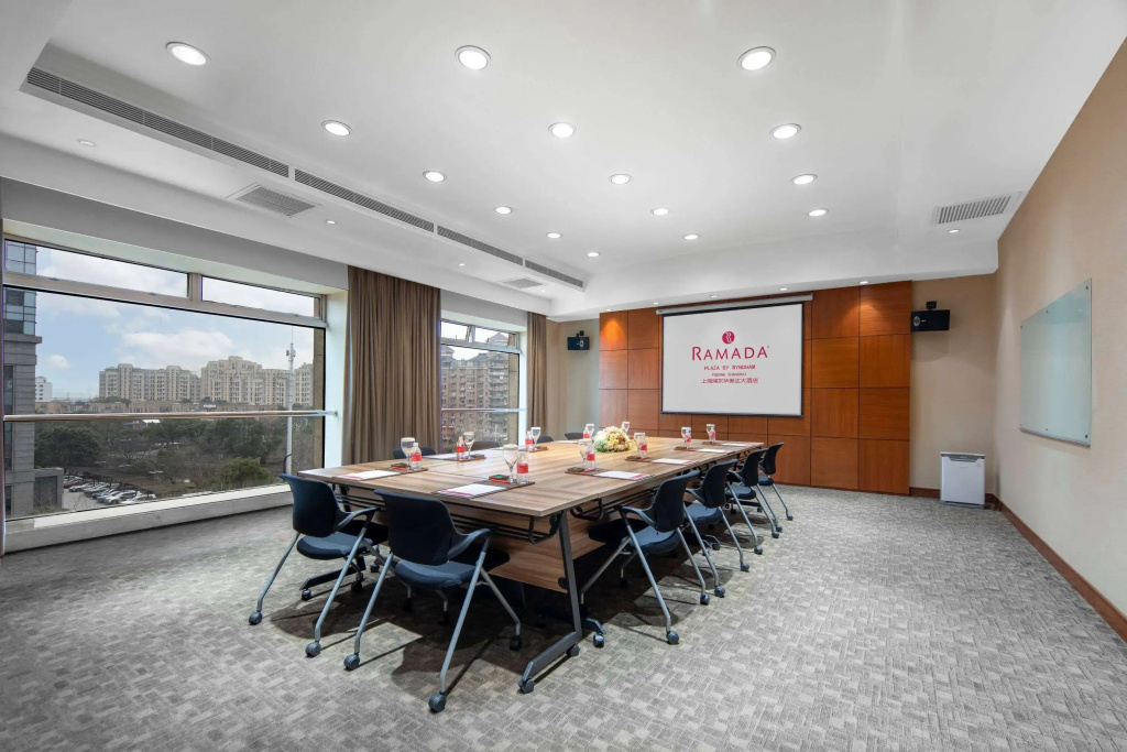 Ramada Plaza Pudong Shanghai