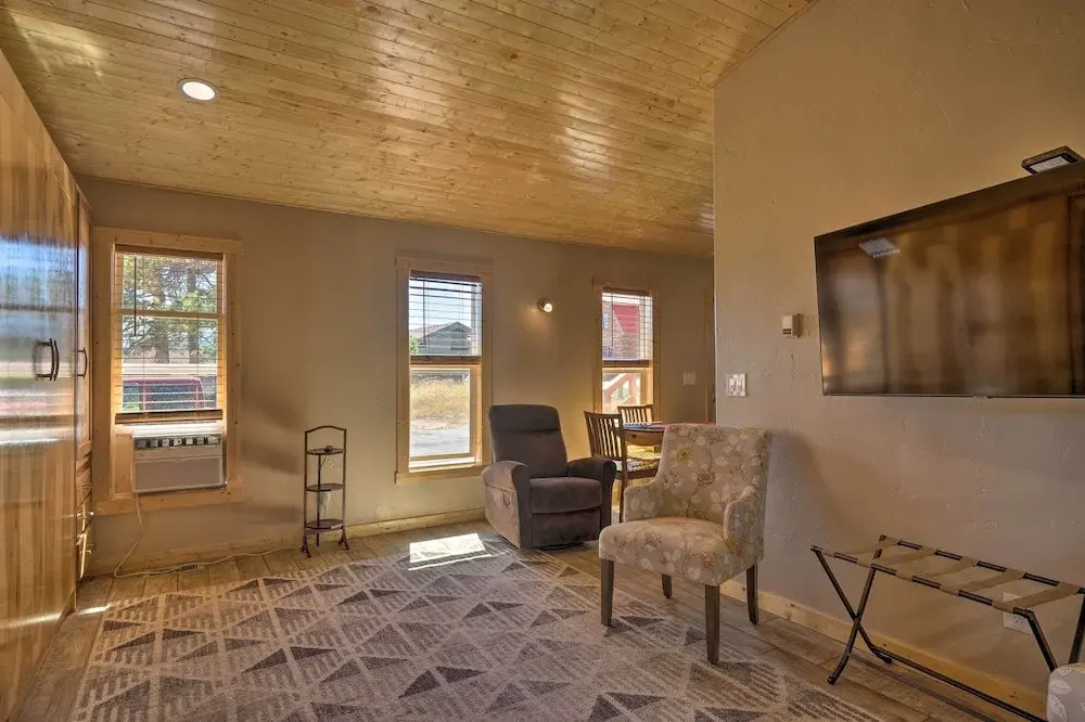 Mountain Cabin, Walk to Dining/memorial Park