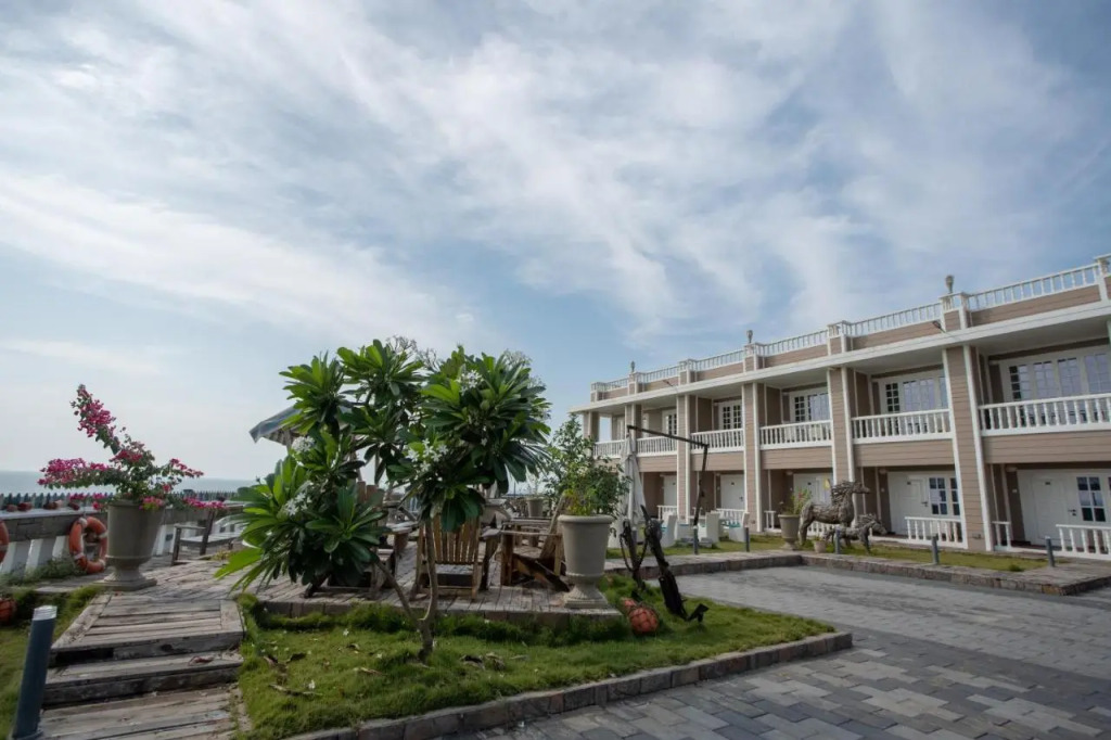 State Beach Resort And Spa
