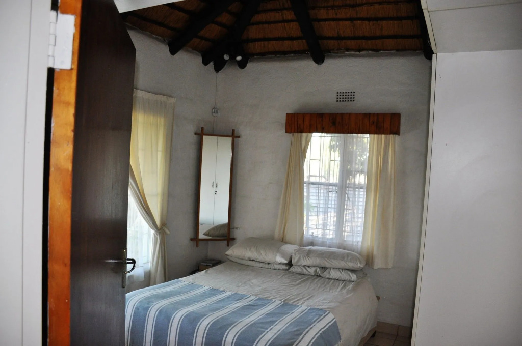 Impala Niezel Lodge & Guest House