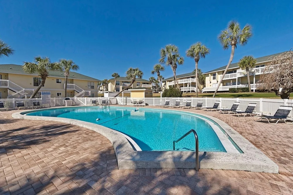 Sandpiper Cove 1157 2 Bedroom Condo by RedAwning