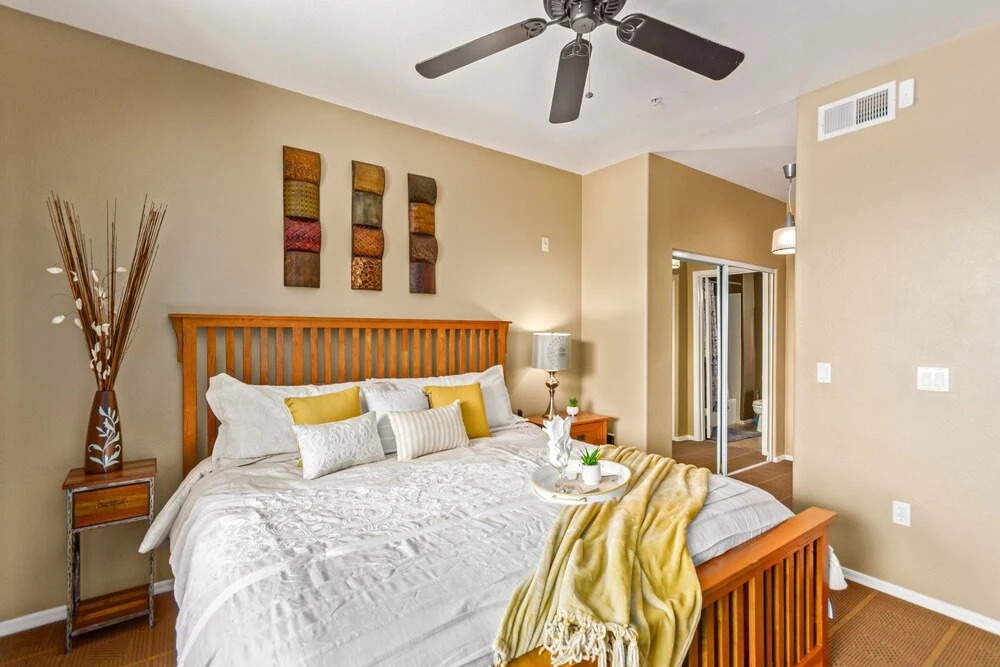The Edge #2111 Scottsdale 3 Bedroom Condo by Redawning