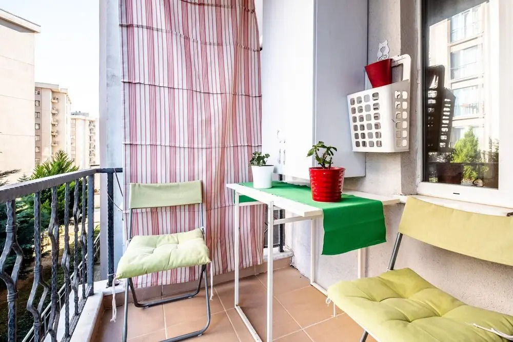 Comfy Flat Close to Viaport Asia Shopping Mall
