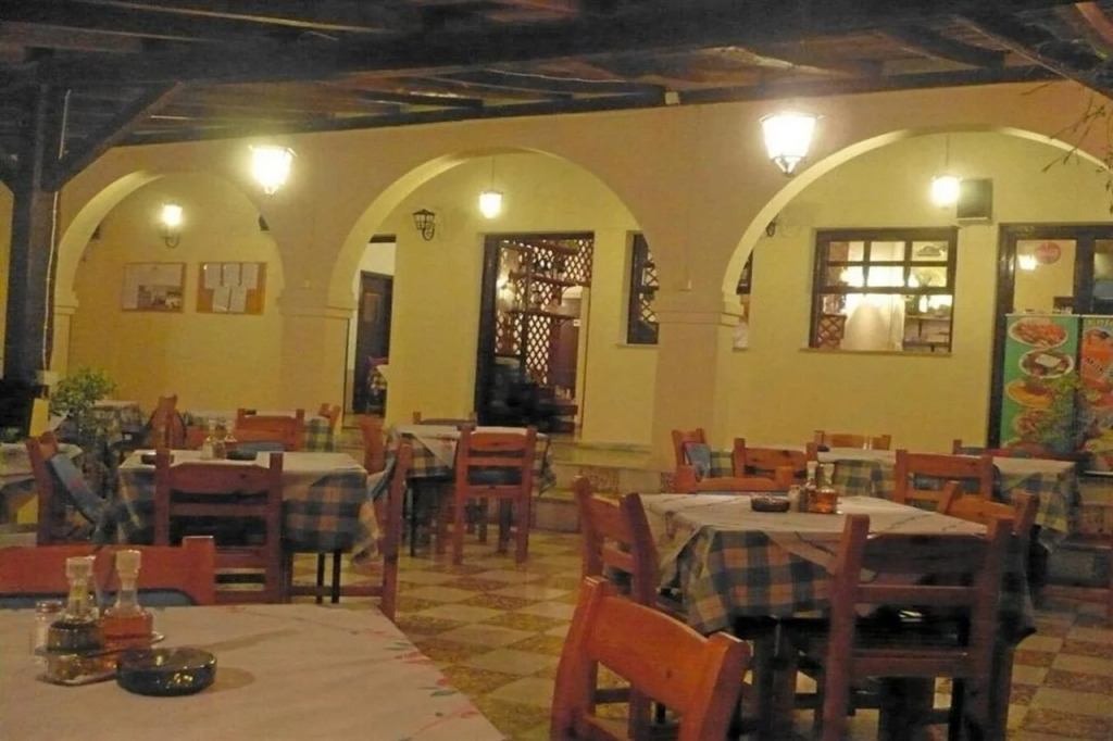 Firefly Hotel