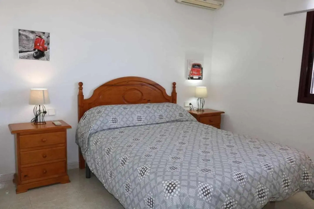 29A Zafiro 2 dormitorios garaje y wifi 1ª línea de playa
