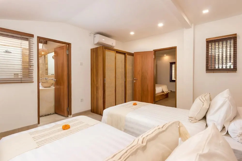 Villa Lisabella by Villa Finder