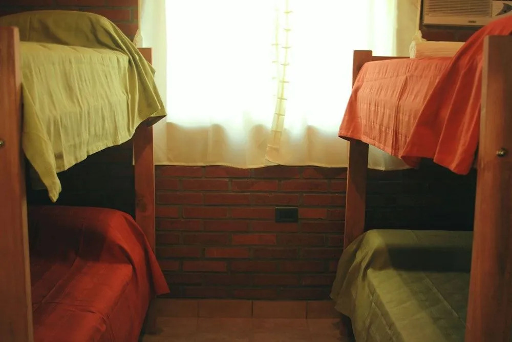 Madre America Hotel & Hostel