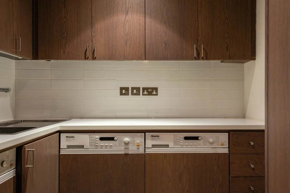 The East Finchley Retreat - 6bdr House With Swimming Pool, Garden, Parking