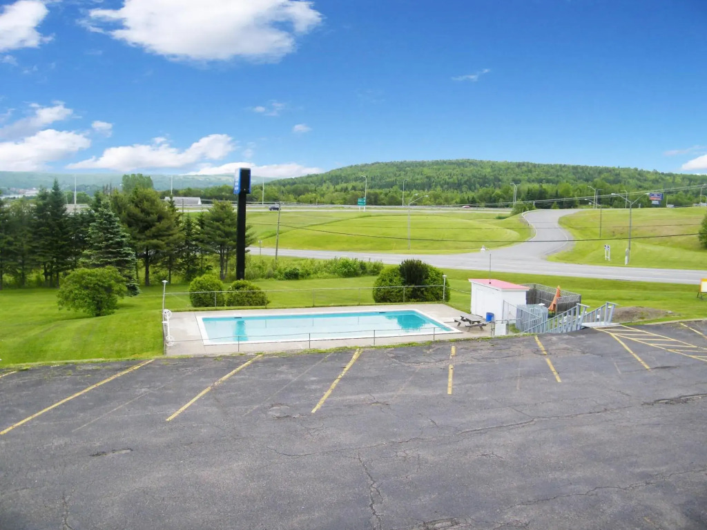 Canadas Best Value Inn and Suites Woodstock