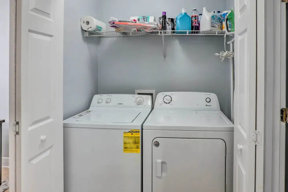Tidy Tallahassee Townhome ~ 7 Mi to Downtown!