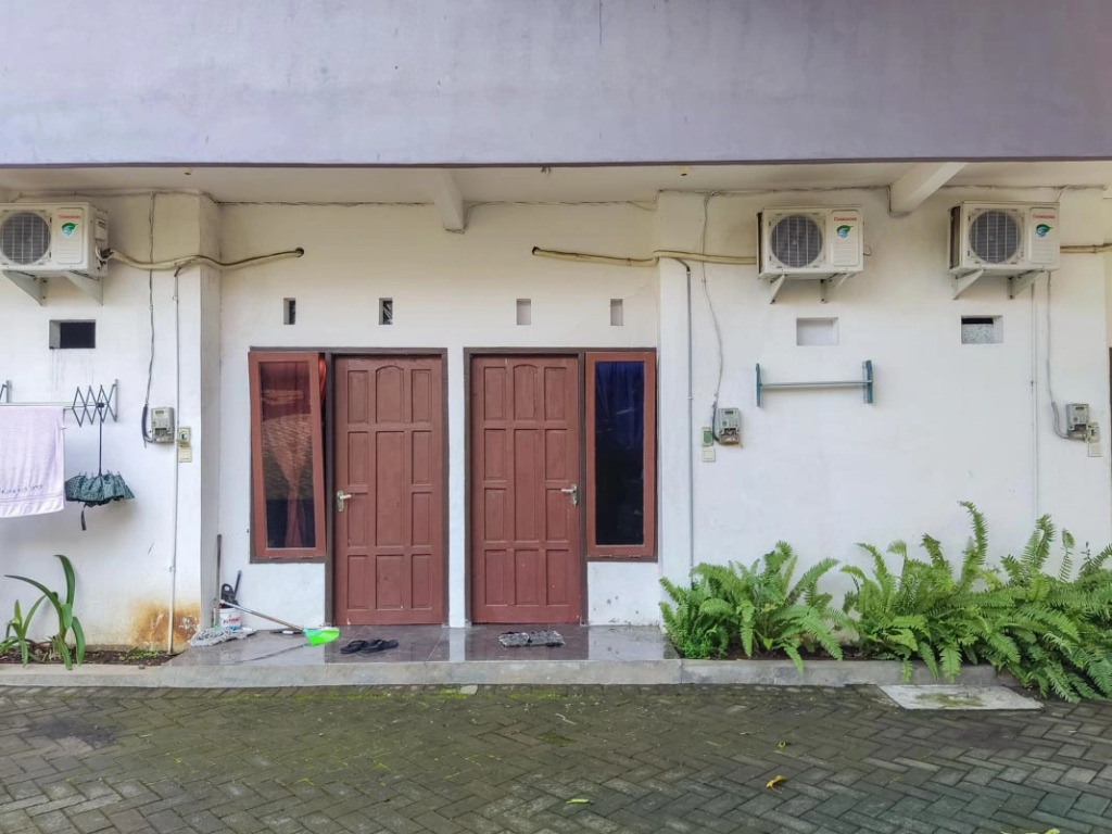 YS Homestay near Terminal Bayuangga Probolinggo